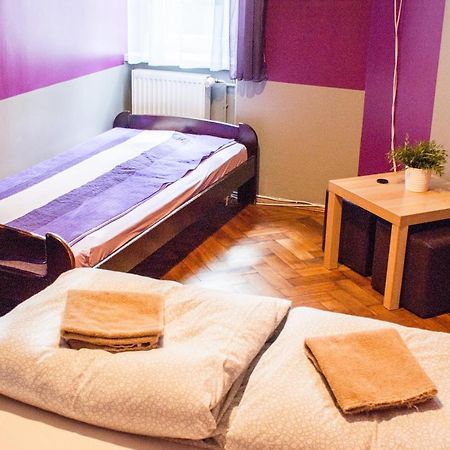 Smocza Jama Hostel คราคูฟ ภายนอก รูปภาพ
