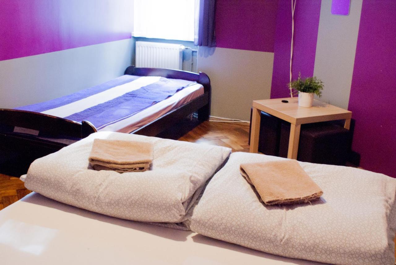Smocza Jama Hostel คราคูฟ ภายนอก รูปภาพ